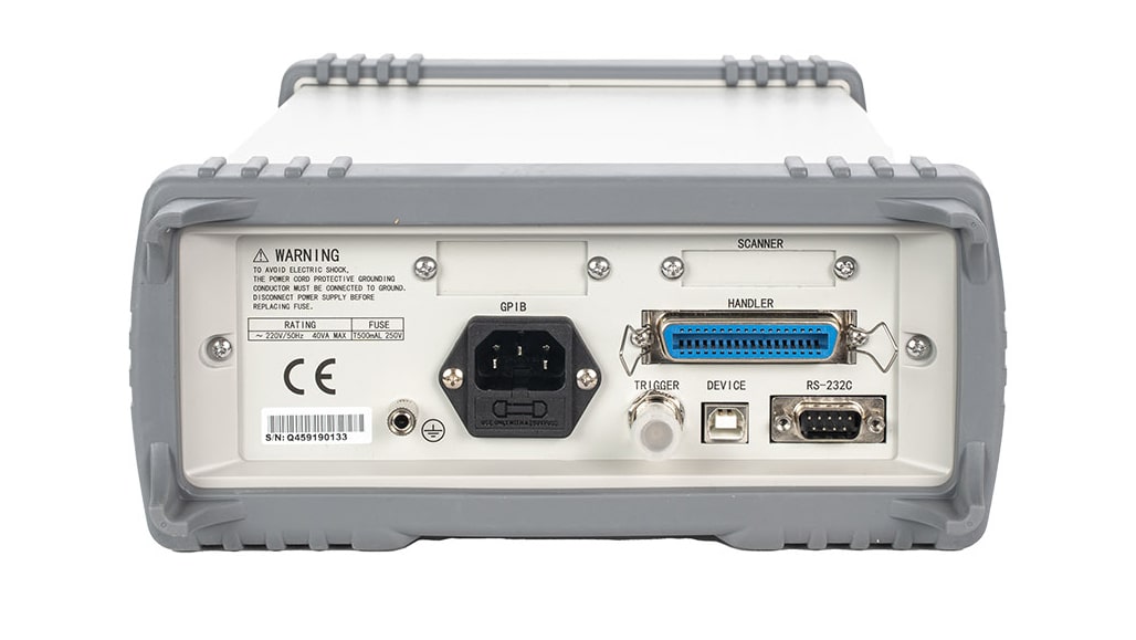 Compact LCR Meter ST2830